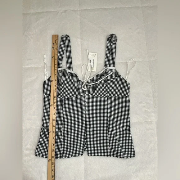Black and White Checkered Sleeveless Top - Picture 4 of 7